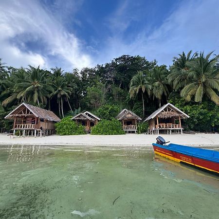 Amfriwen Homestay Yennanas Besir Exterior foto