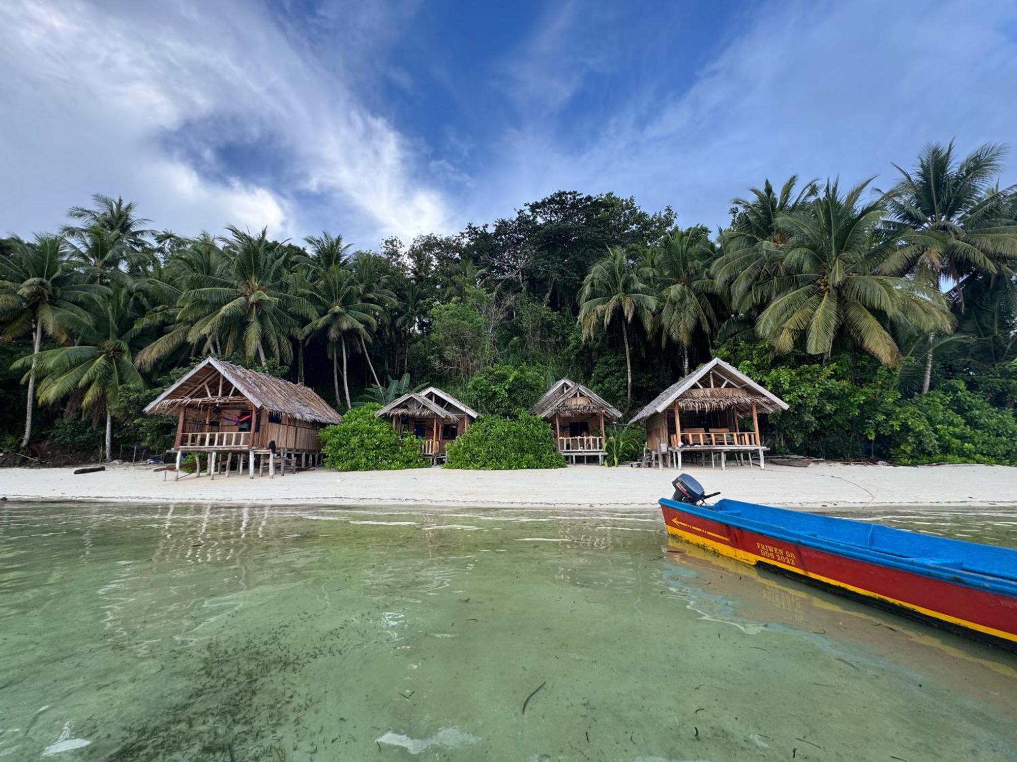 Amfriwen Homestay Yennanas Besir Exterior foto